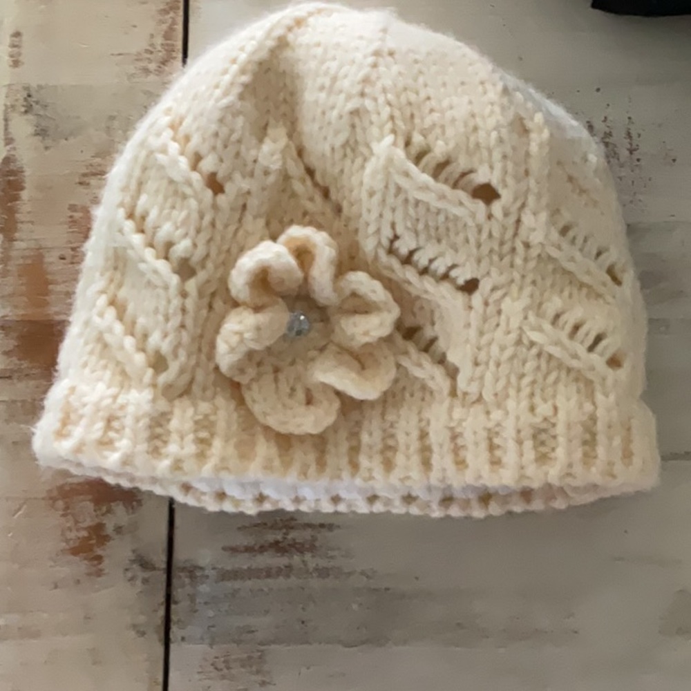 Cute Jen hat